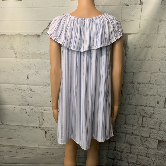 Free with purchase - Picture 2 of 7